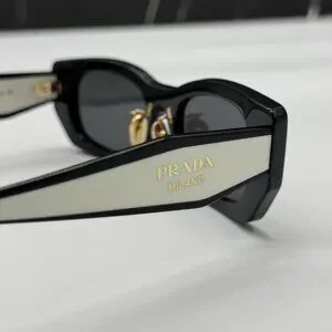 Prada | Accessories | New Prada Prb5sf 09q08z Women Black  display picture 2